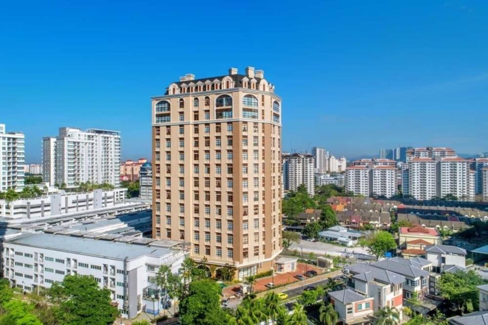 Pinnacle Kelana Jaya Apartment